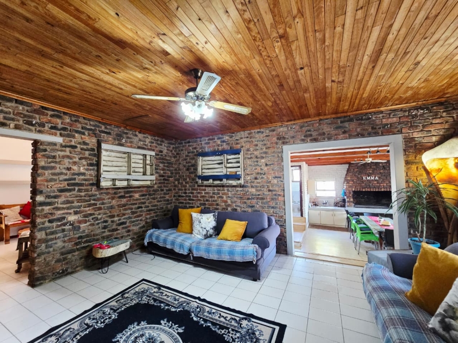 4 Bedroom Property for Sale in Blanco Western Cape